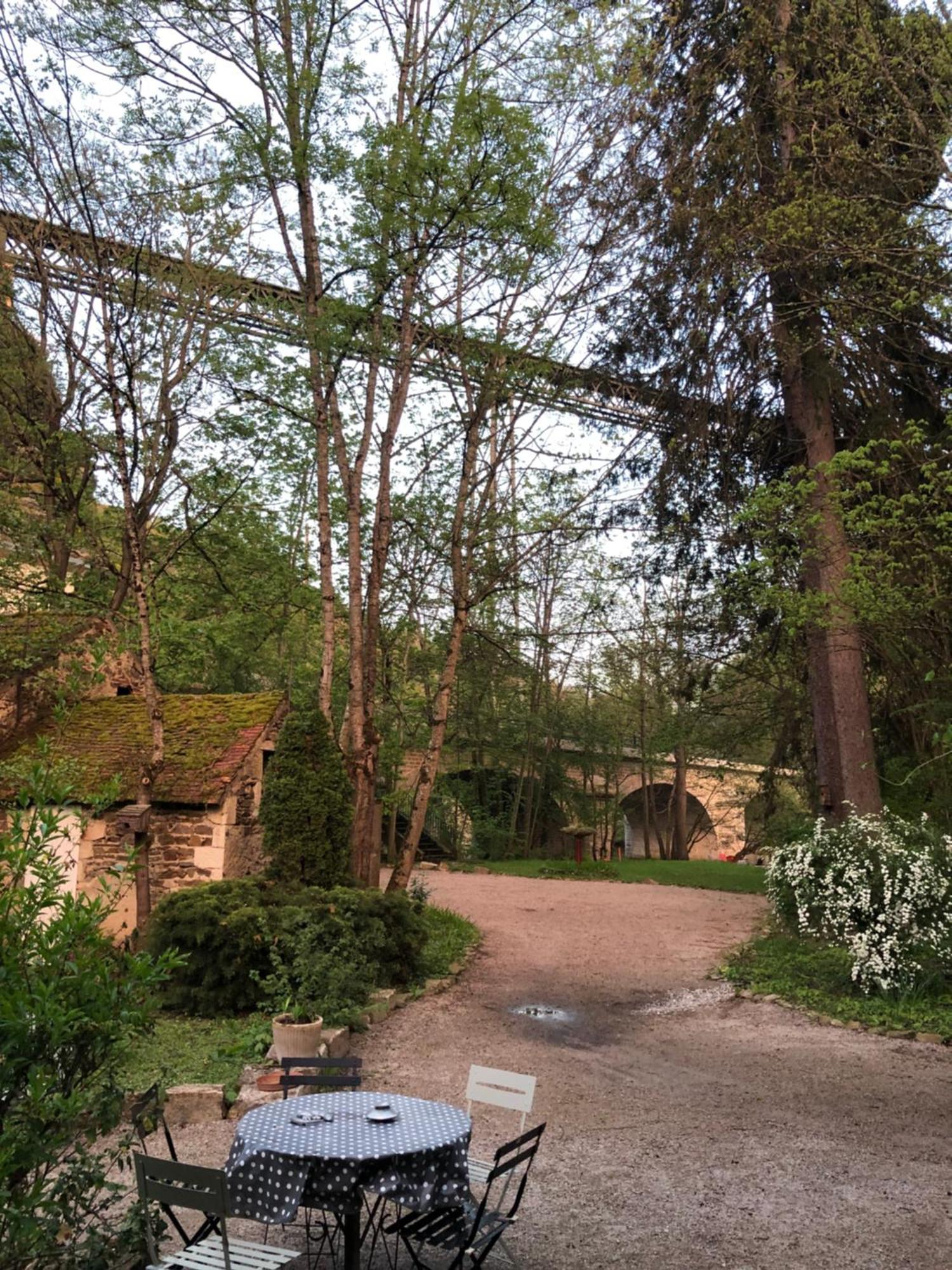 Chambre Sur Une Ile Saint-Bonnet-de-Rochefort Екстер'єр фото