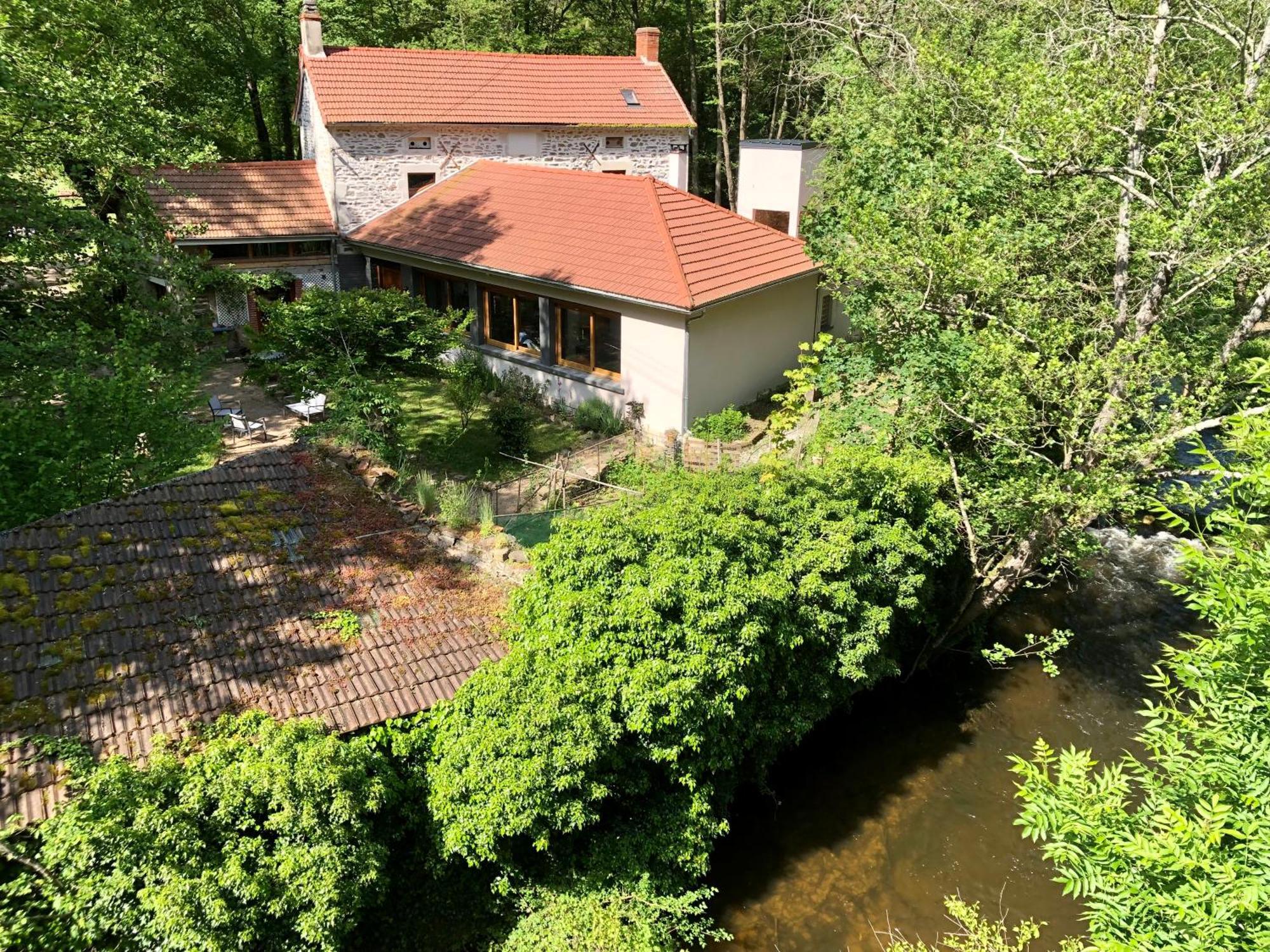 Chambre Sur Une Ile Saint-Bonnet-de-Rochefort Екстер'єр фото